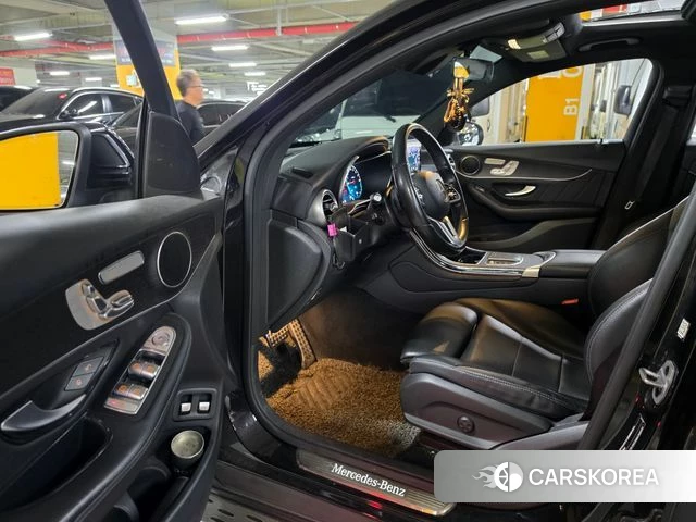 Mercedes-Benz GLC-Class X253 2021 Черный из Кореи, фото 2
