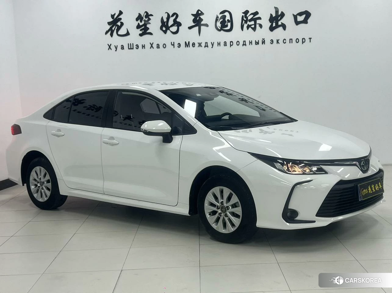 Toyota Corolla 2022 Белый из Китая, фото 2