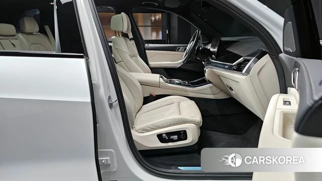 BMW X5 (G05) 2025 Белый из Кореи, фото 2