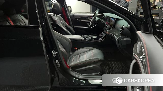 Mercedes-Benz E-Class W213 2020 Черный из Кореи, фото 2