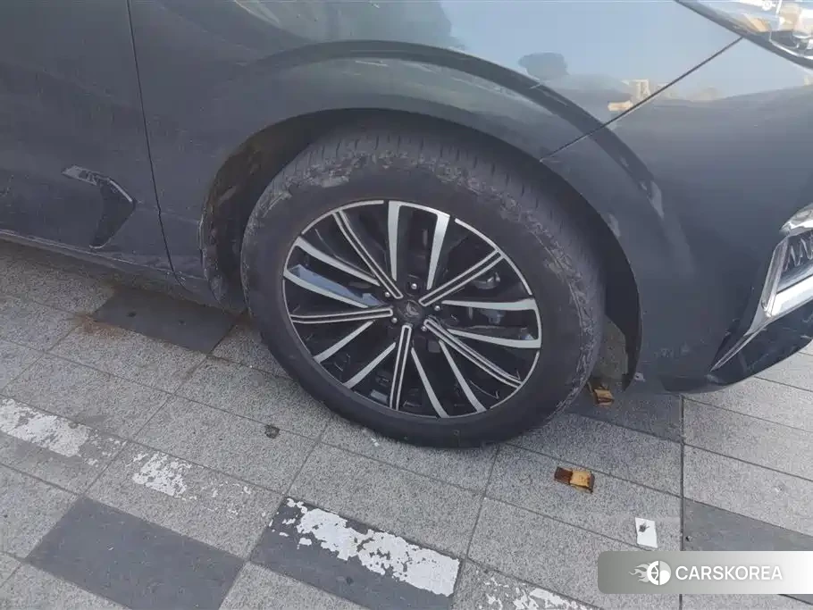 Chang'an Changan UNI-K 2024 Silver/gray из Китая, фото 2