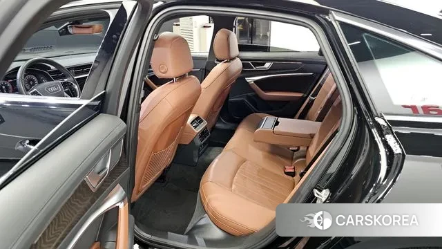 Audi A6 (C8) 2022 Черный из Кореи, фото 2