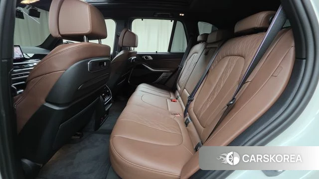 BMW X5 (G05) 2025 Белый из Кореи, фото 2