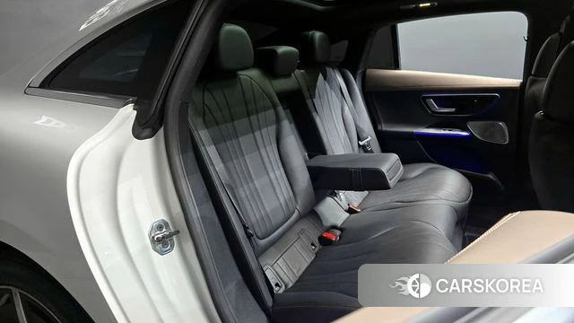 Mercedes-Benz EQE V295 2023 Белый из Кореи, фото 2