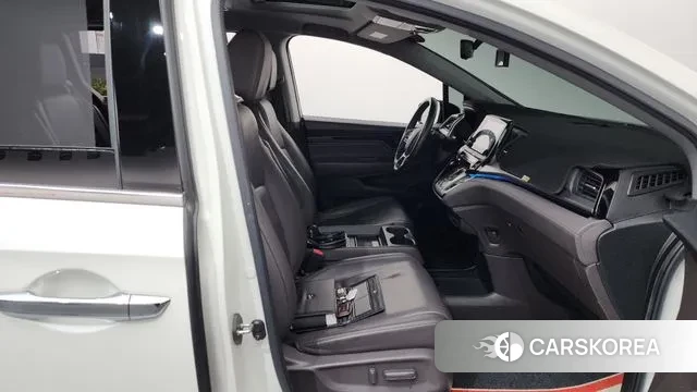 Honda Odyssey 2019 Белый из Кореи, фото 2