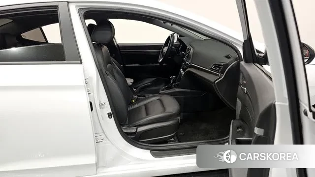 Hyundai The New Avante AD 2019 Белый из Кореи, фото 2