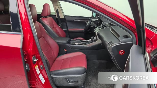 Lexus NX300h 2018 Красный из Кореи, фото 2