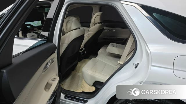Genesis GV70 2022 Белый из Кореи, фото 2