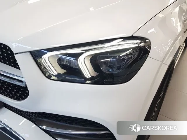 Mercedes-Benz GLE-Class W167 2021 Белый из Кореи, фото 2