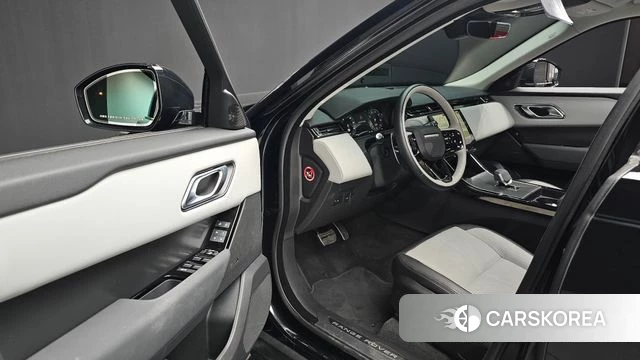 Land Rover Range Rover Velar 2024 Черный из Кореи, фото 2