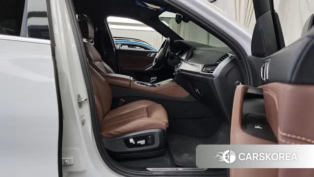 BMW X6 (G06) 2022 Белый из Кореи, фото 2