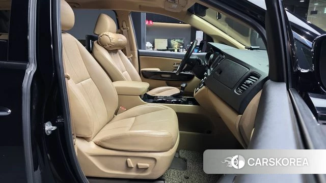 Kia The New Carnival 2019 Черный из Кореи, фото 2