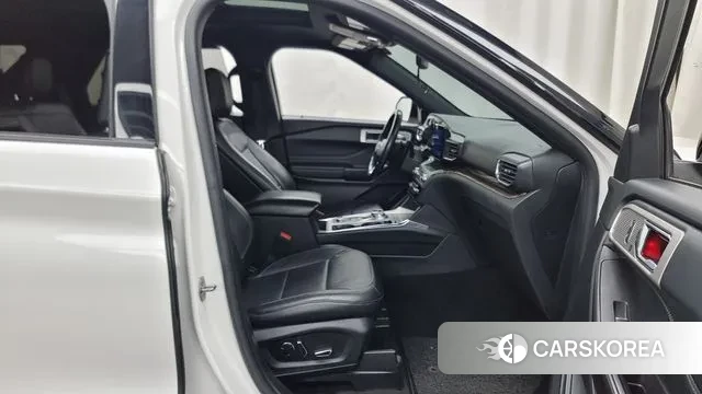 Ford Explorer 6th Generation 2019 Белый из Кореи, фото 2