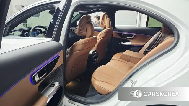 Mercedes-Benz E-Class W214 2025 Белый из Кореи, фото 2
