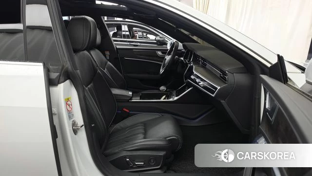 Audi A7 (4K) 2021 Белый из Кореи, фото 2