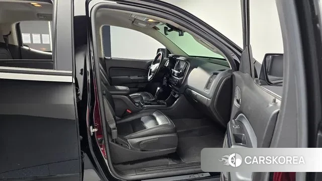 Chevrolet (GM Daewoo) Real New Colorado 2021 Черный из Кореи, фото 2