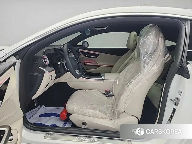 Mercedes-Benz CLE-Class C236 2025 Белый из Кореи, фото 2