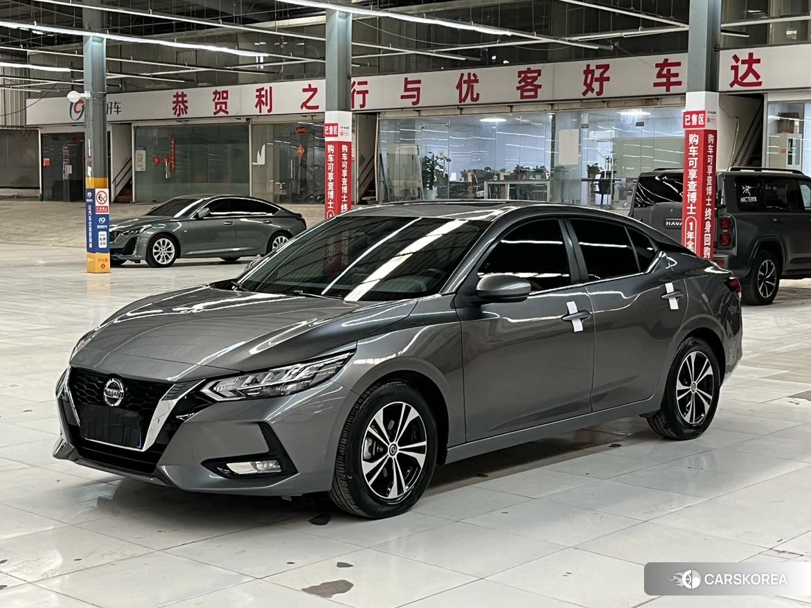 Nissan Xuan Yi 2021 Темно-серый из Китая, фото 2