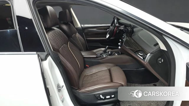 BMW 6 Series GT (G32) 2019 Белый из Кореи, фото 2
