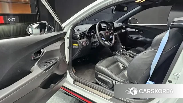 Hyundai Veloster (JS) 2018 Белый из Кореи, фото 2