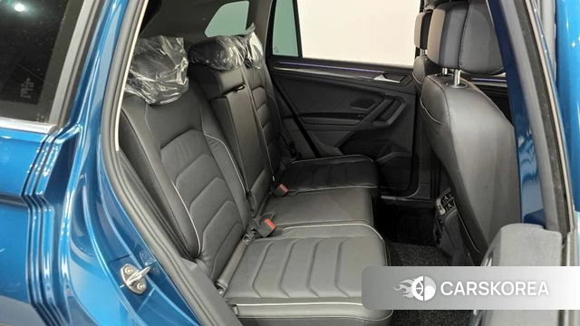 Volkswagen Tiguan second Generation 2024 Синий из Кореи, фото 2