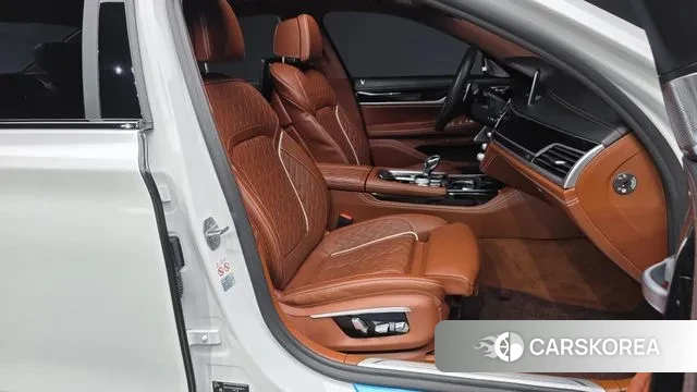 BMW 7 Series (G11) 2019 Белый из Кореи, фото 2