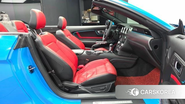 Ford Mustang 2022 Синий из Кореи, фото 2
