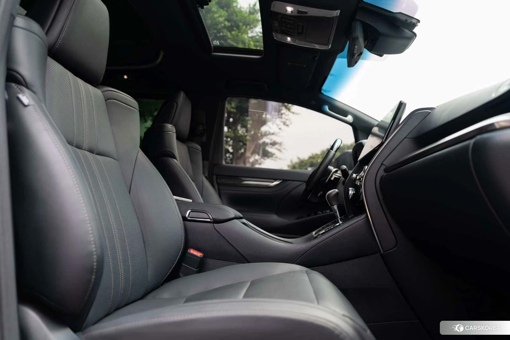 Lexus LM 2020 Белый из Китая, фото 2