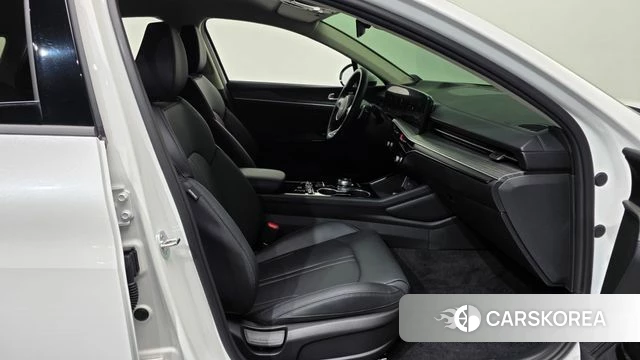 Kia The New K5 Hybrid 3rd generation 2025 Белый из Кореи, фото 2