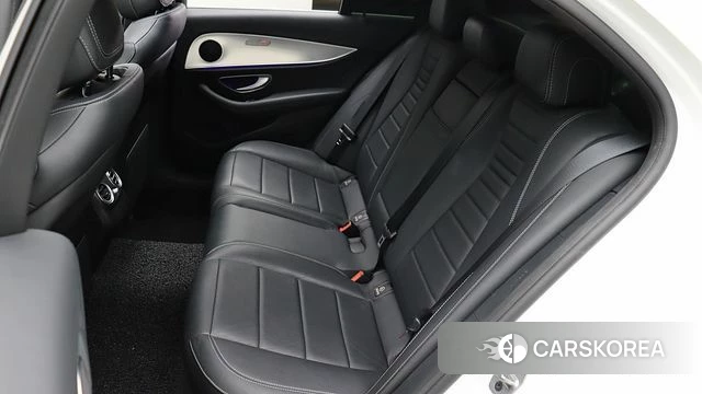 Mercedes-Benz E-Class W213 2019 Белый из Кореи, фото 2