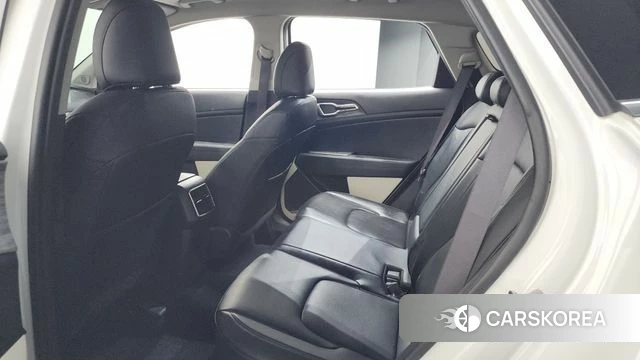 Kia Sportage 5th Generation 2024 Белый из Кореи, фото 2