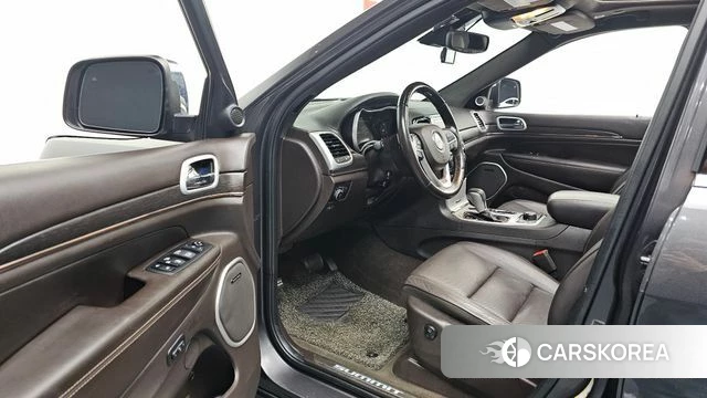 Jeep Grand Cherokee 2019 Серый из Кореи, фото 2