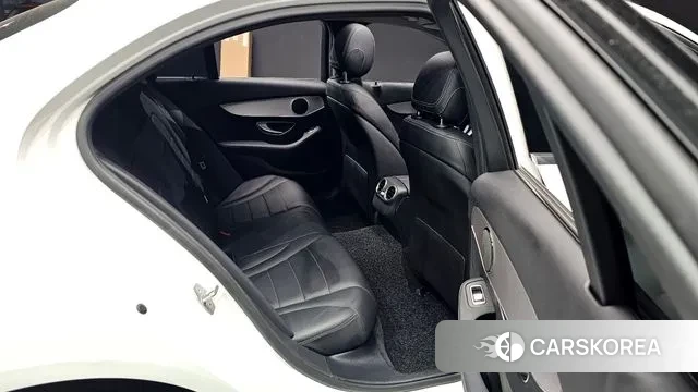 Mercedes-Benz C-Class W205 2020 Белый из Кореи, фото 2