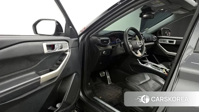 Ford Explorer 6th Generation 2021 Серый из Кореи, фото 2
