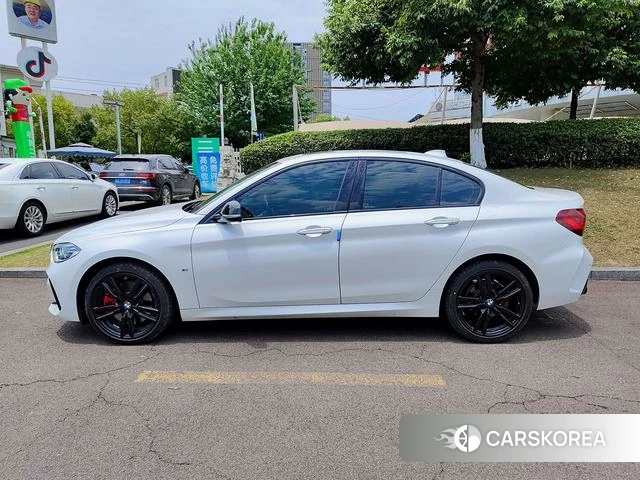 BMW 1 series 2023 Белый из Китая, фото 2