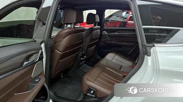 BMW 6 Series GT (G32) 2021 Белый из Кореи, фото 2