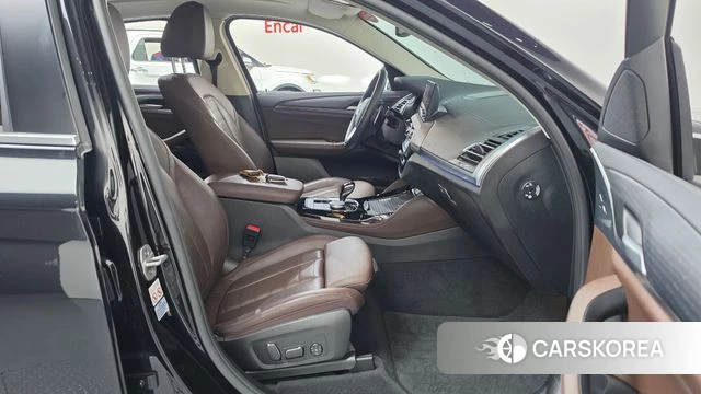 BMW X4 (G02) 2024 Черный из Кореи, фото 2