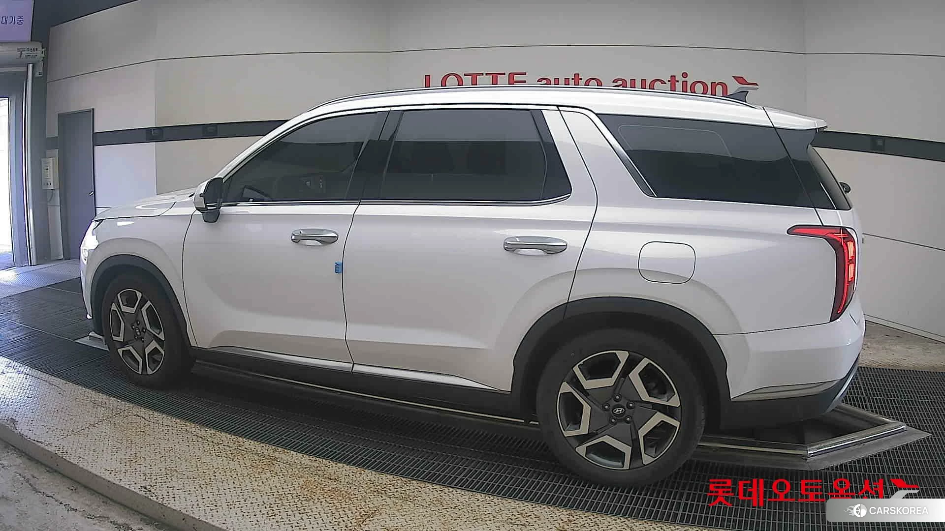 Hyundai Palisade 2023 Белый из Кореи, фото 2