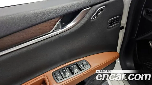 Maserati Ghibli id 2672136 из Кореи 2