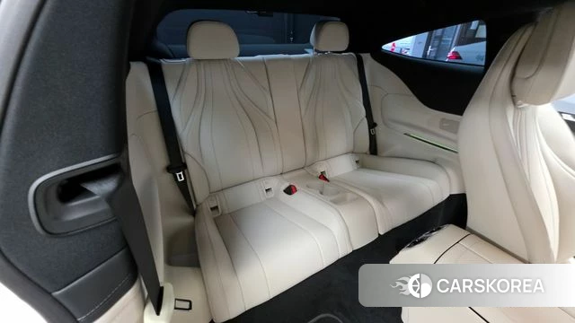 Mercedes-Benz CLE-Class C236 2026 Белый из Кореи, фото 2