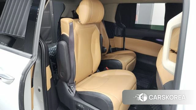 Kia Carnival 4th generation 2023 Белый из Кореи, фото 2