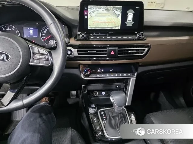 Kia Seltos 2021 Жемчужный цвет из Кореи, фото 2