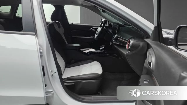 Chevrolet (GM Daewoo) Trax Crossover 2024 Белый из Кореи, фото 2