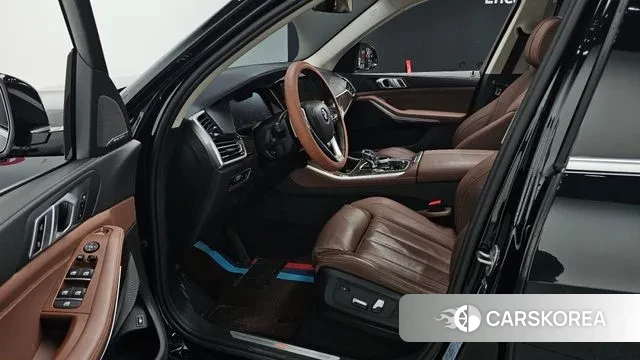 BMW X5 (G05) 2021 Черный из Кореи, фото 2