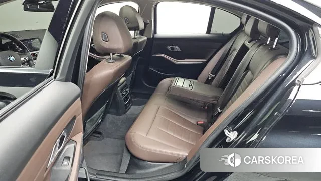 BMW 3 Series (G20) 2021 Черный из Кореи, фото 2