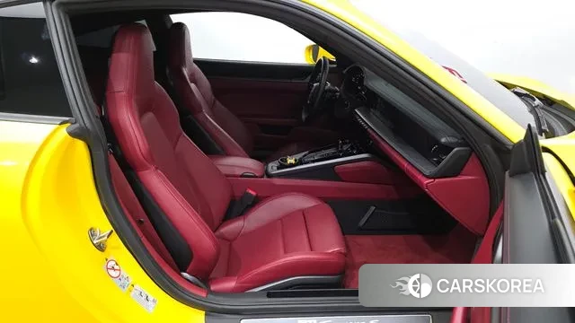 Porsche 911(992) 2021 Желтый из Кореи, фото 2