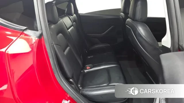 Tesla Model Y 2021 Красный из Кореи, фото 2