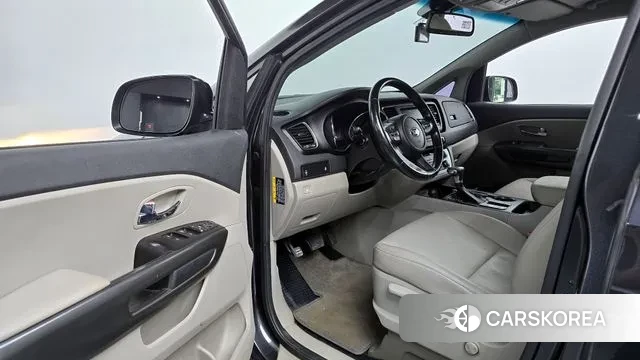 Kia The New Carnival 2020 Серый из Кореи, фото 2
