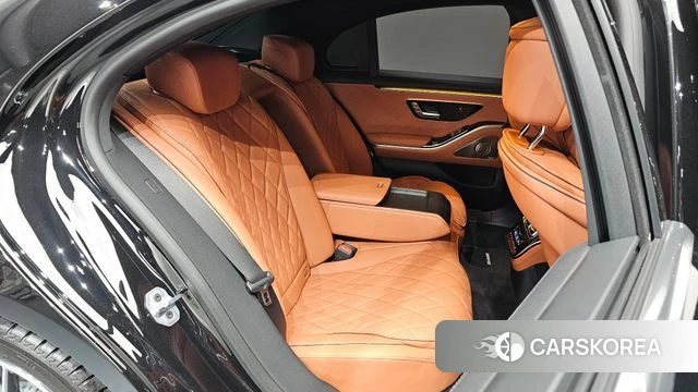 Mercedes-Benz S-Class W223 2026 Черный из Кореи, фото 2