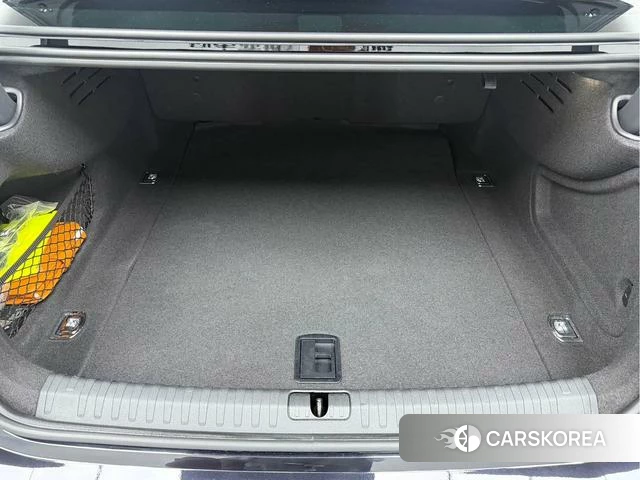 Audi A7L 2024 Черный из Китая, фото 2